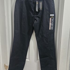 Lee Women's Black Pants Size 14 Short Nwt Straight Leg